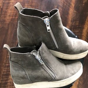 Steve Madden gray suede wedge sneakers